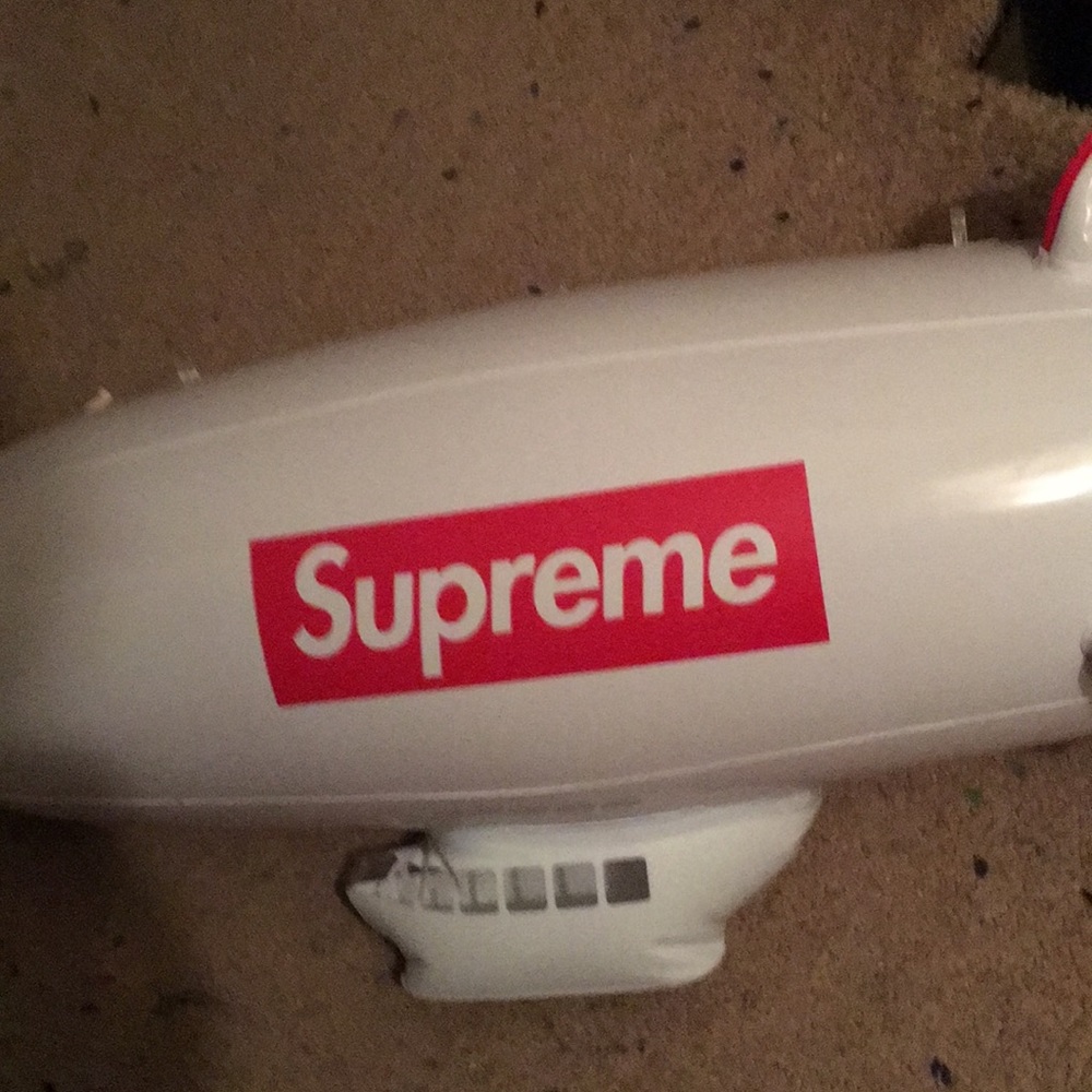 Supreme blimp.